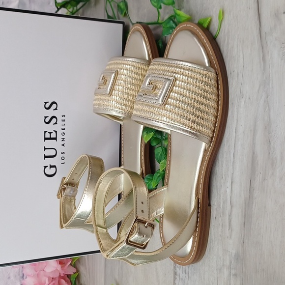 Guess Shay Sandals NIB - Picture 4 of 7